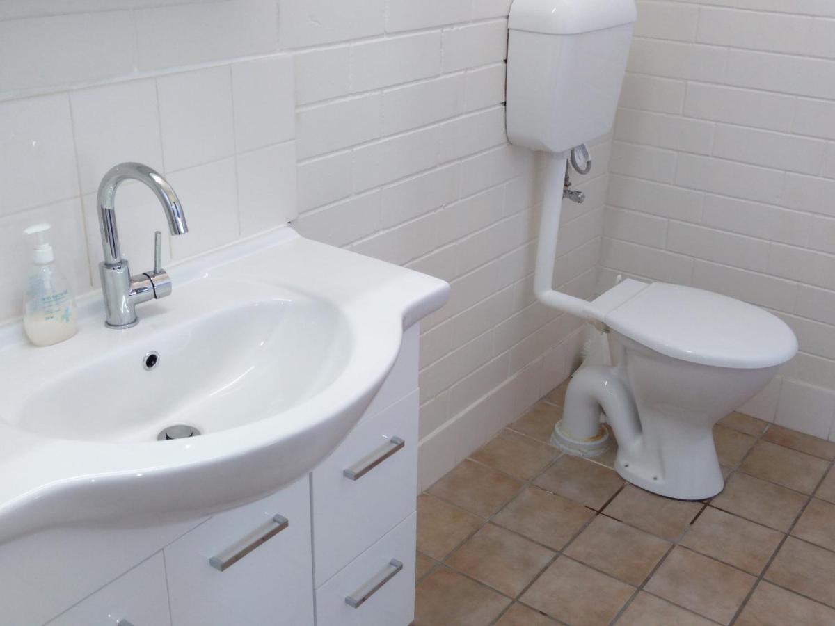 Millicent Motel Екстер'єр фото